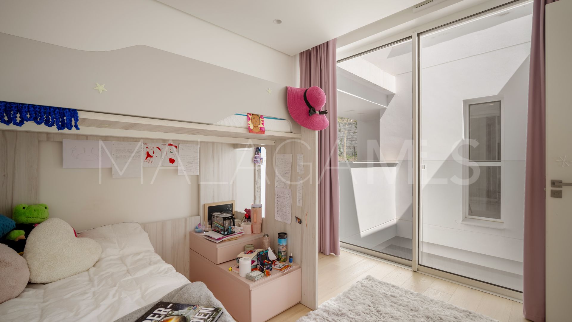 Ático for sale with 3 bedrooms in Marbella