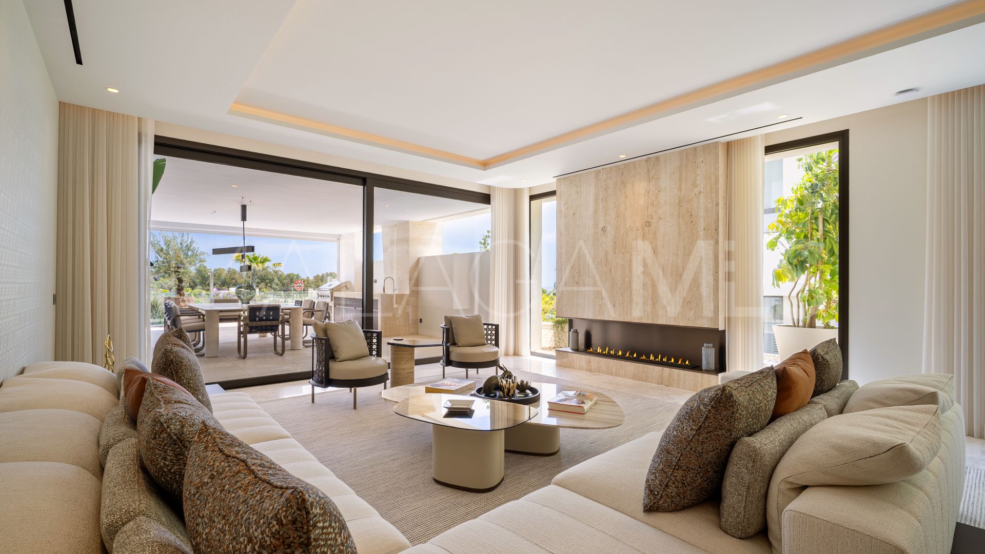 Duplex for sale in Marbella Golden Mile