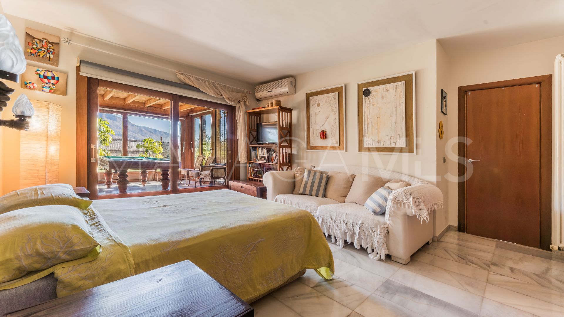 Villa for sale in Las Brisas