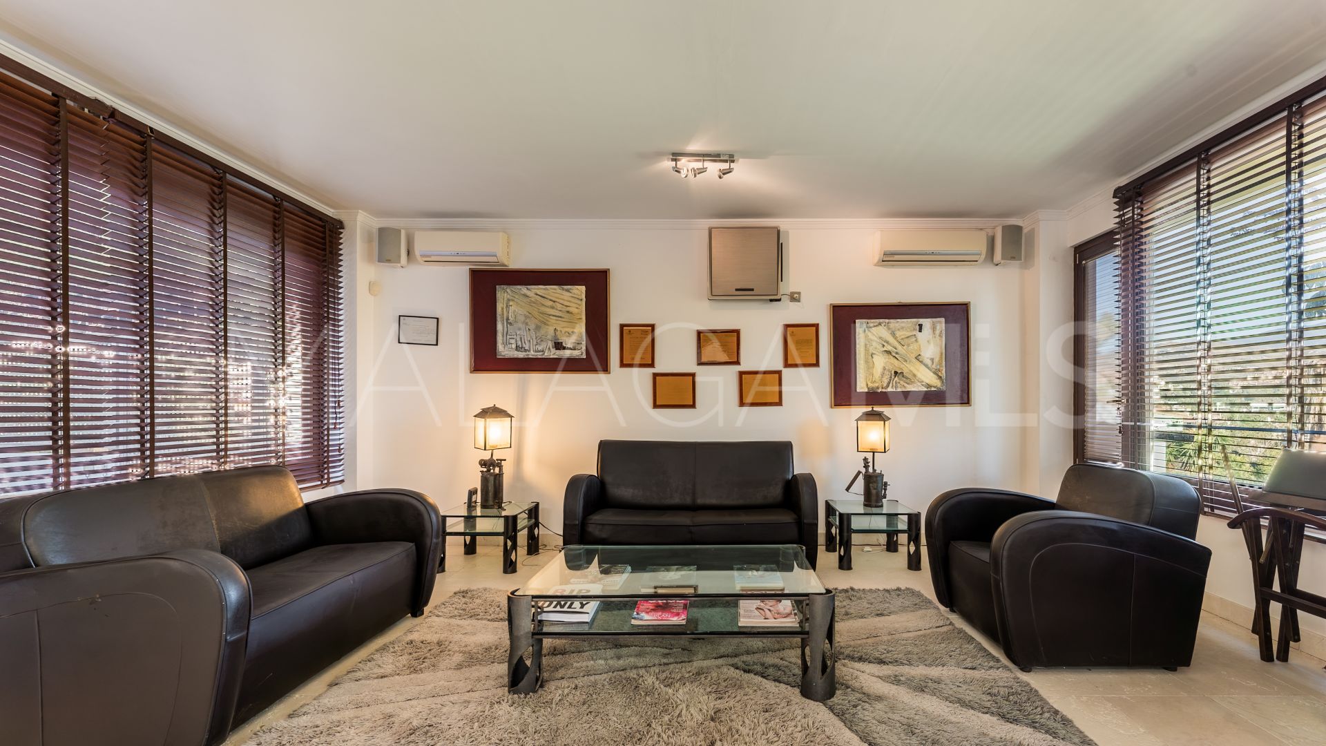 Villa for sale in Las Brisas