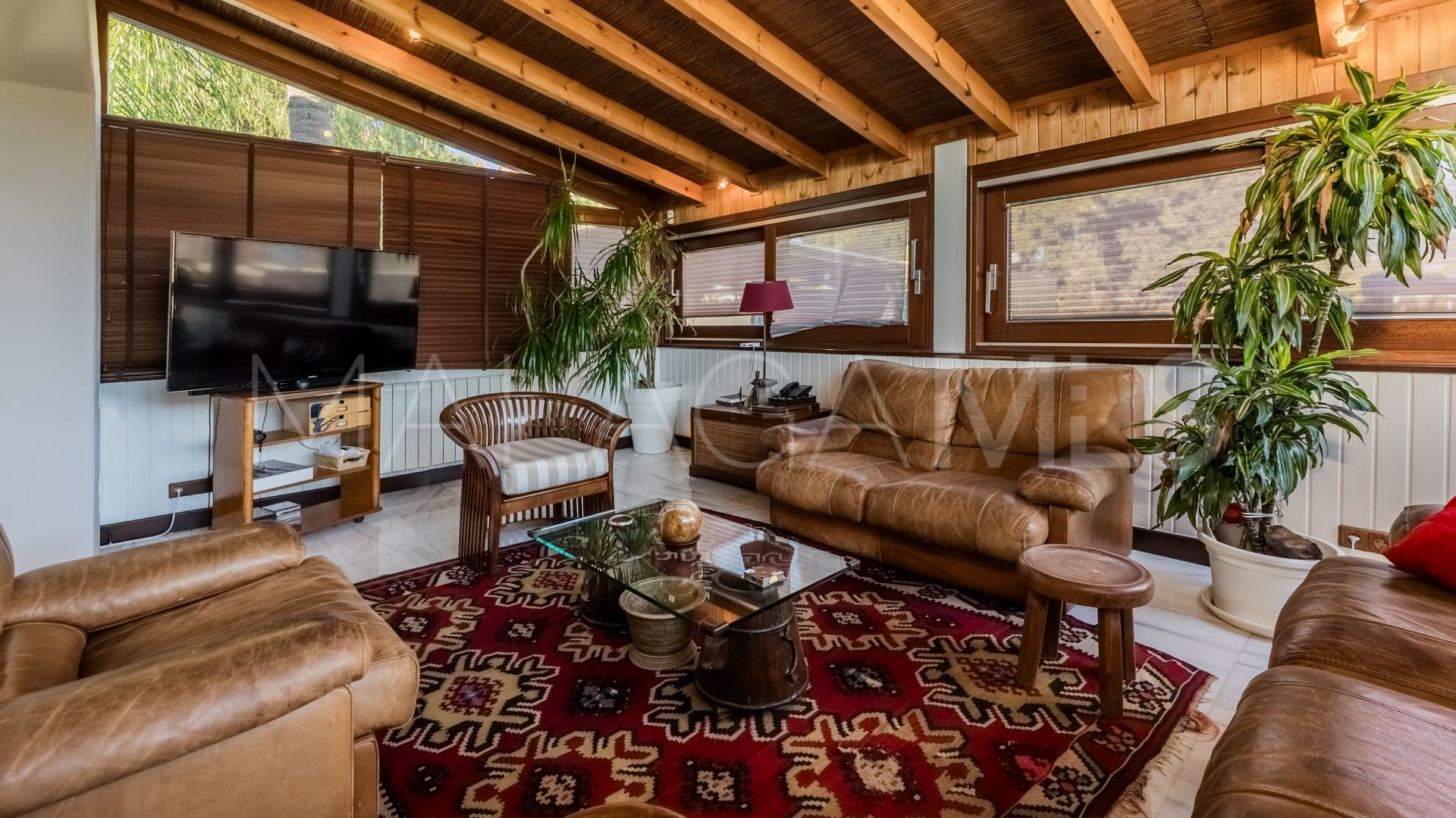 Villa for sale in Las Brisas