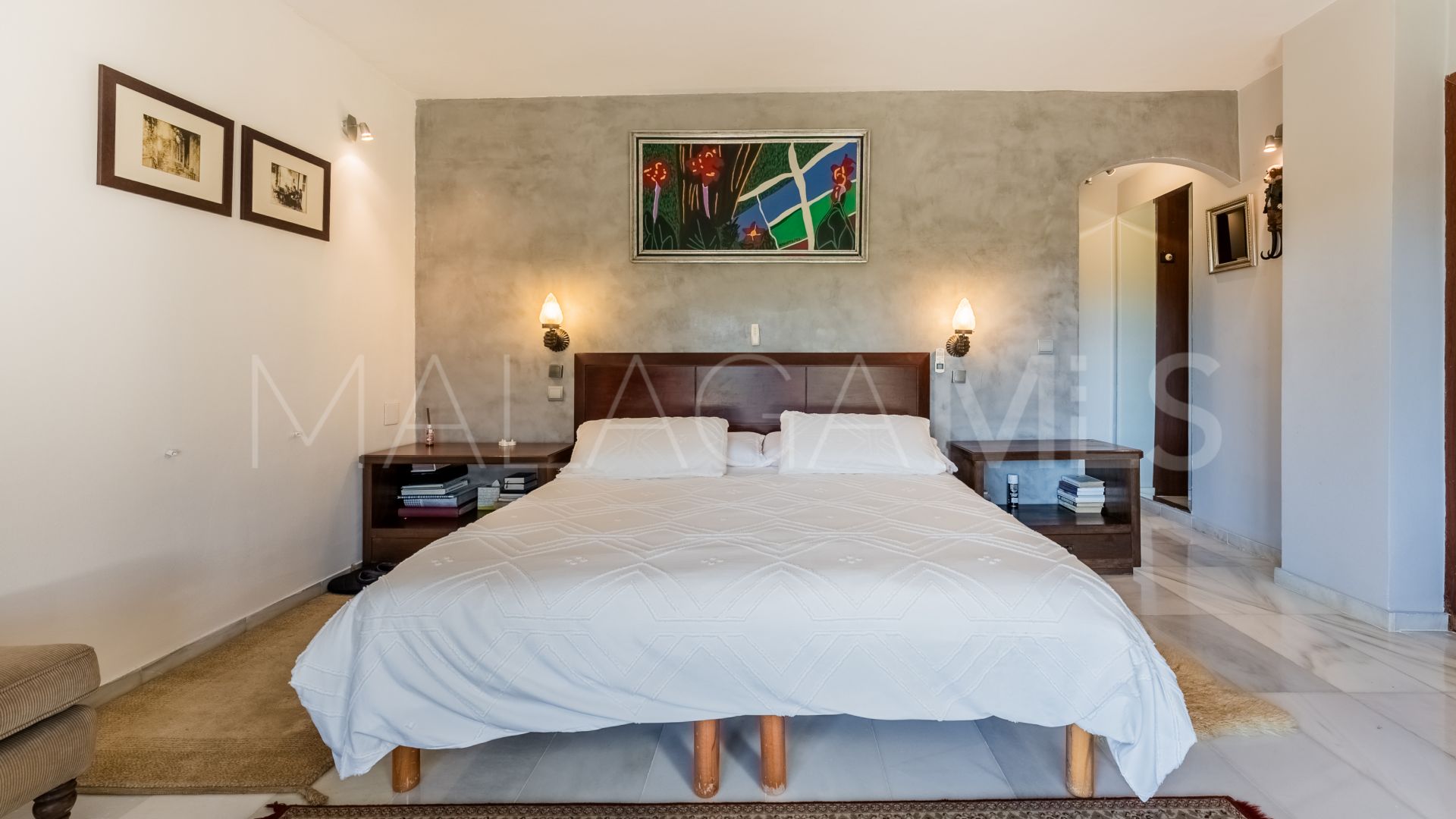 Villa for sale in Las Brisas