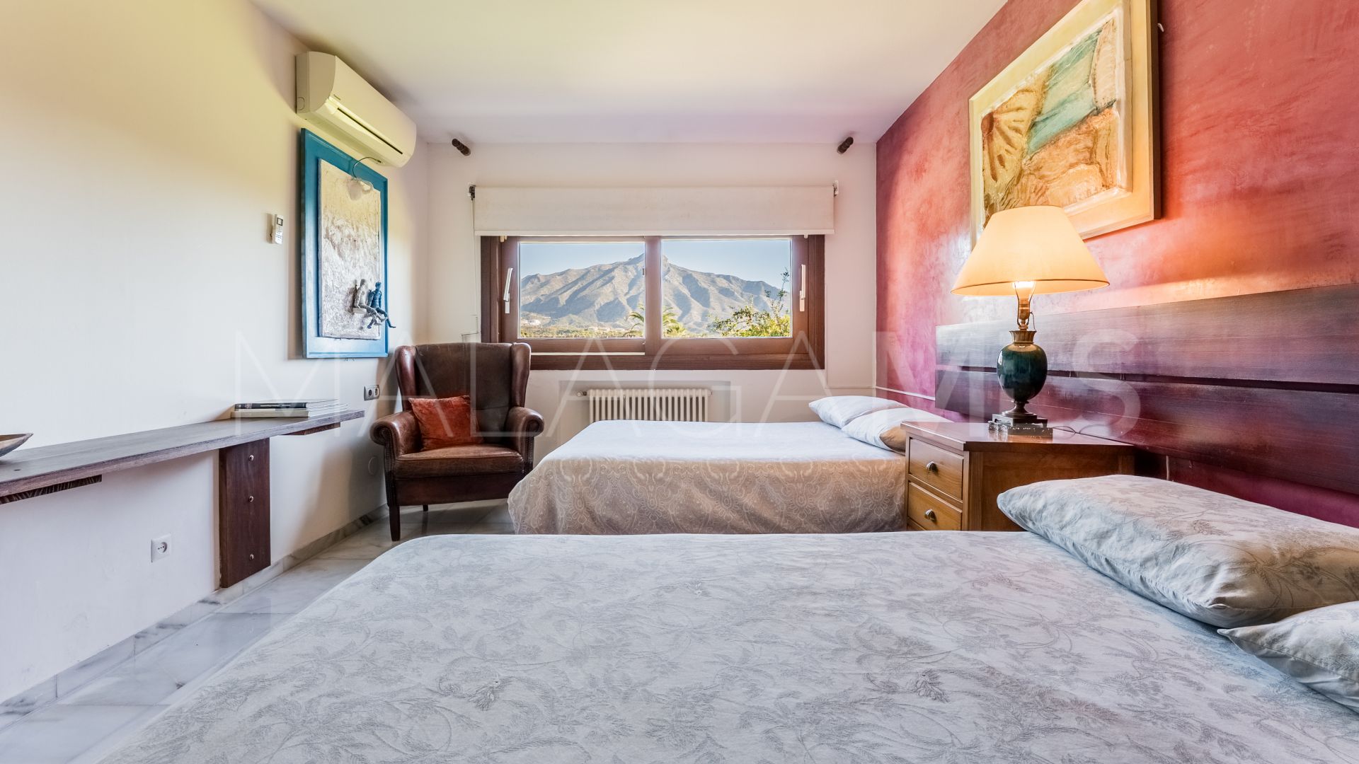 Villa for sale in Las Brisas