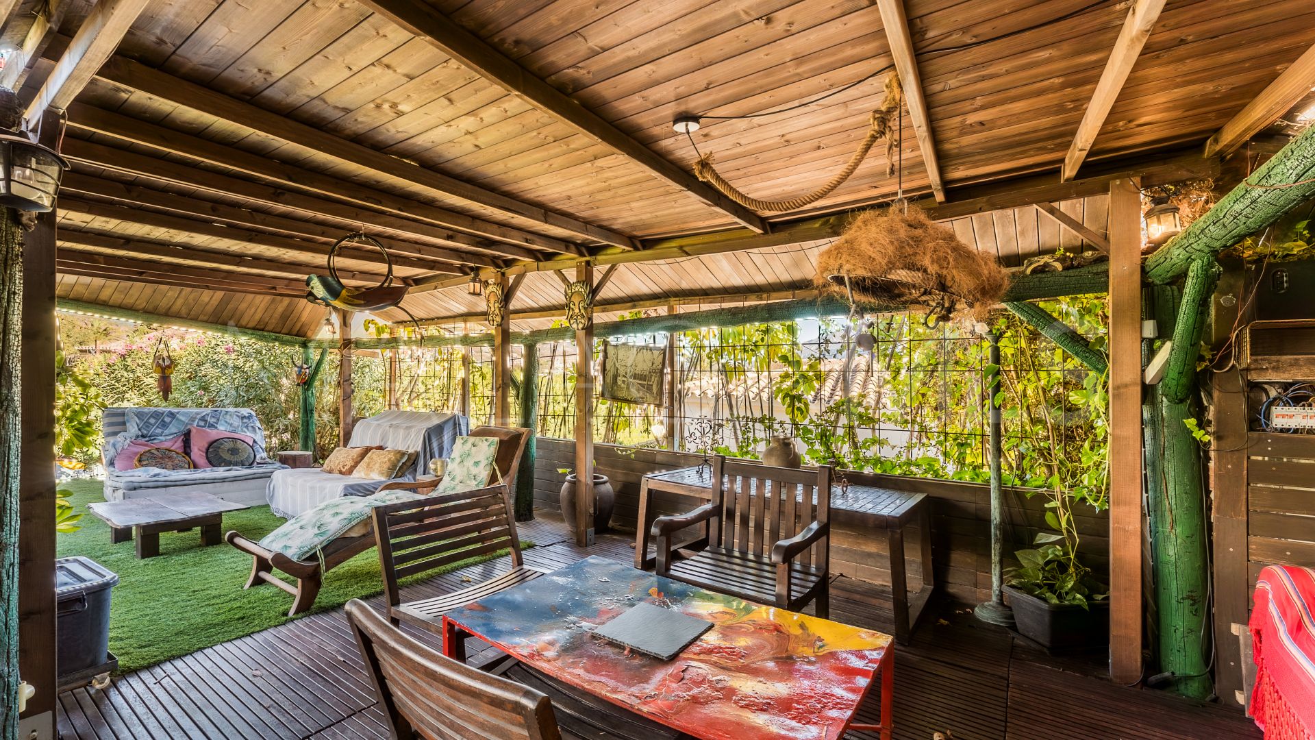 Villa for sale in Las Brisas