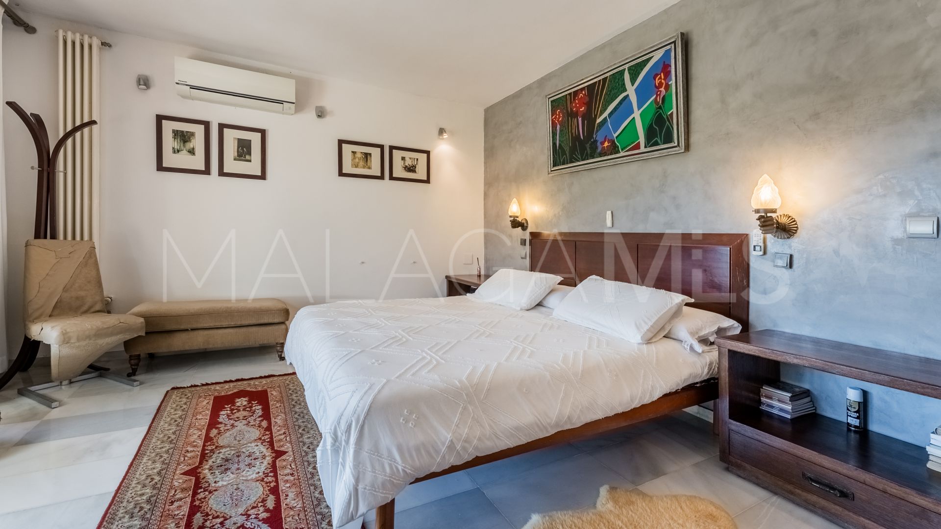 Villa for sale in Las Brisas