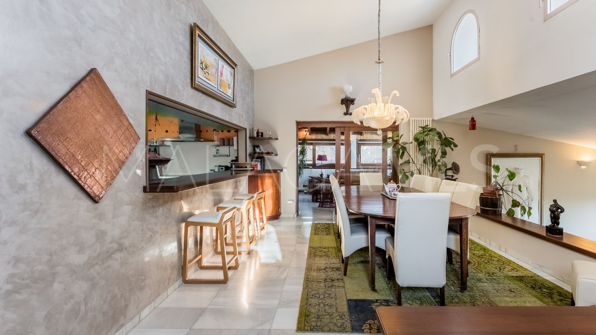 Villa for sale in Las Brisas