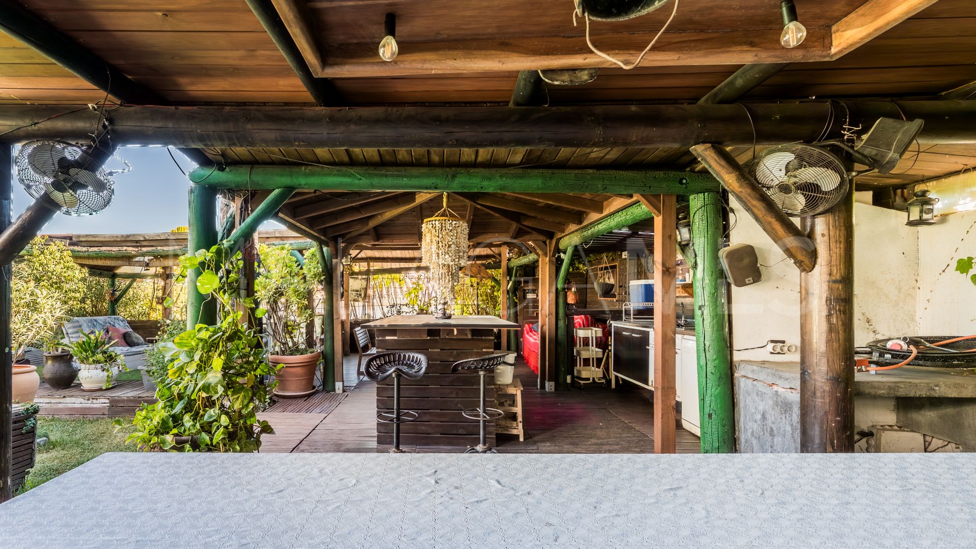 Villa for sale in Las Brisas