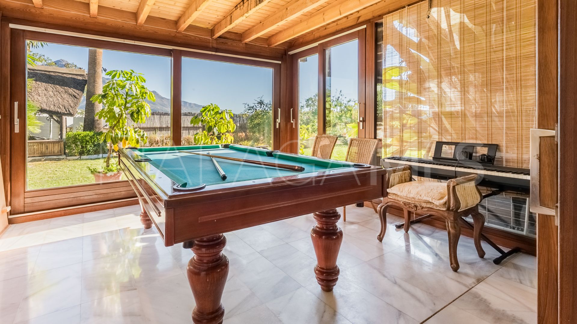 Villa for sale in Las Brisas