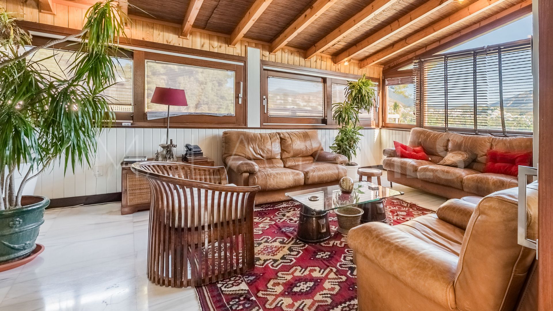 Villa for sale in Las Brisas