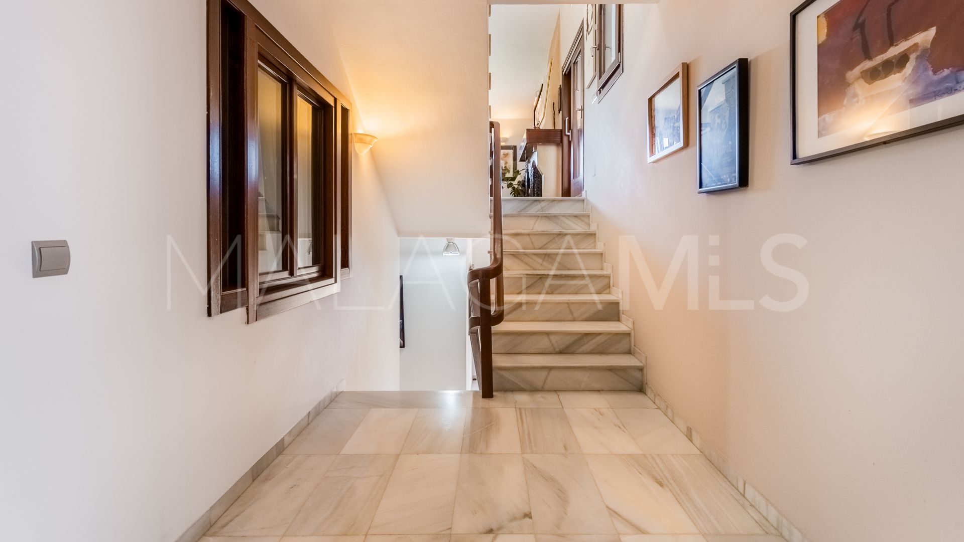 Villa for sale in Las Brisas