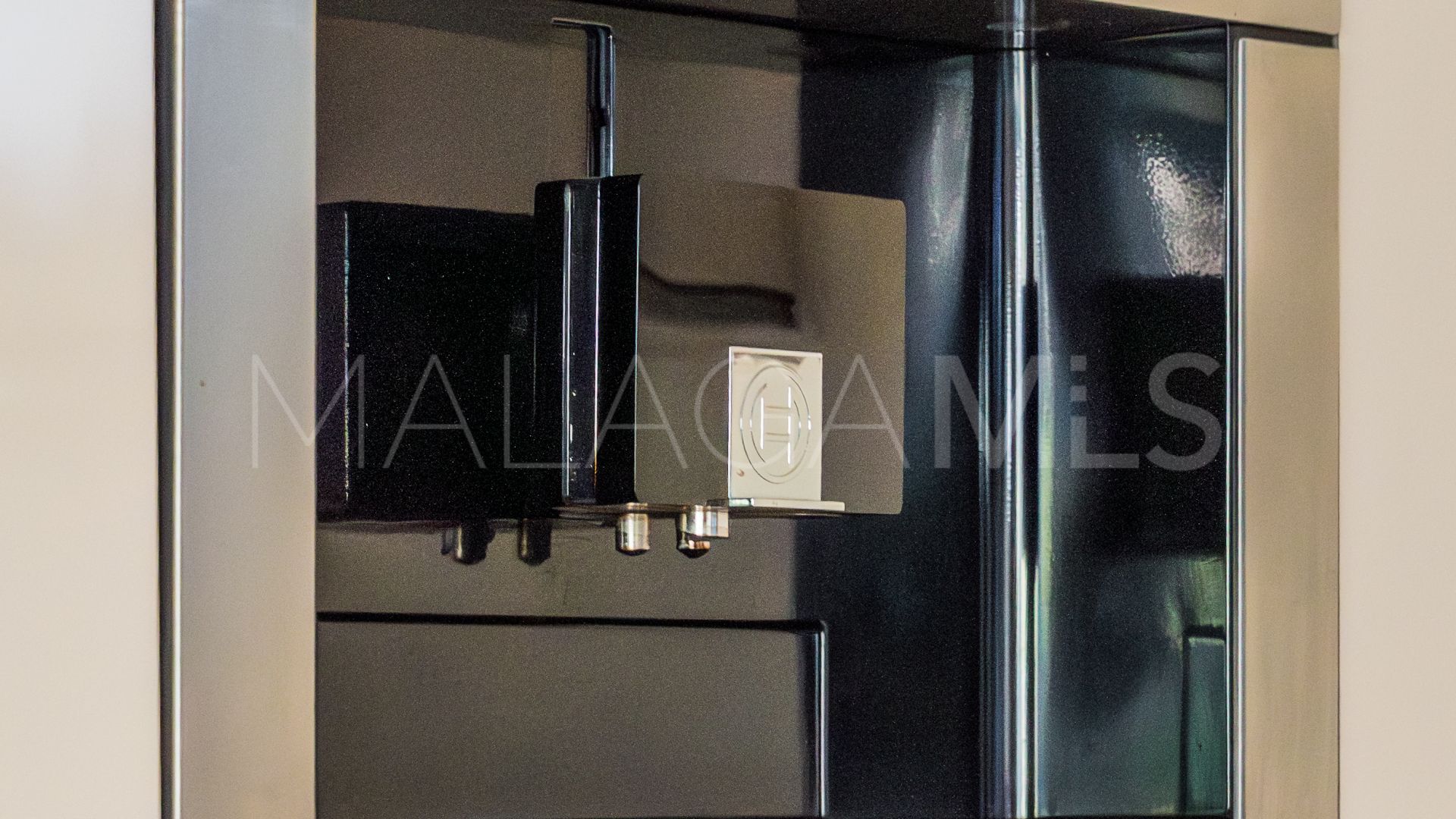 Villa for sale in Guadalmina Alta