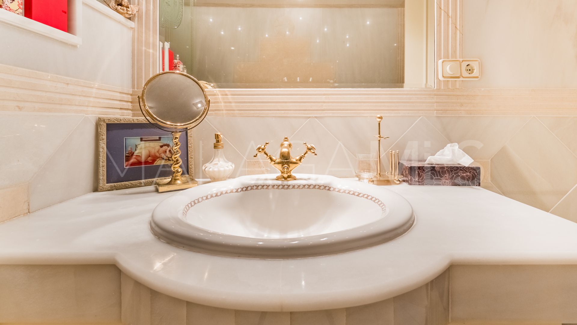 Villa for sale in Guadalmina Alta