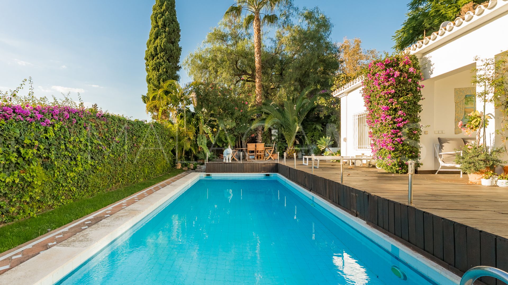 Villa for sale in Guadalmina Alta