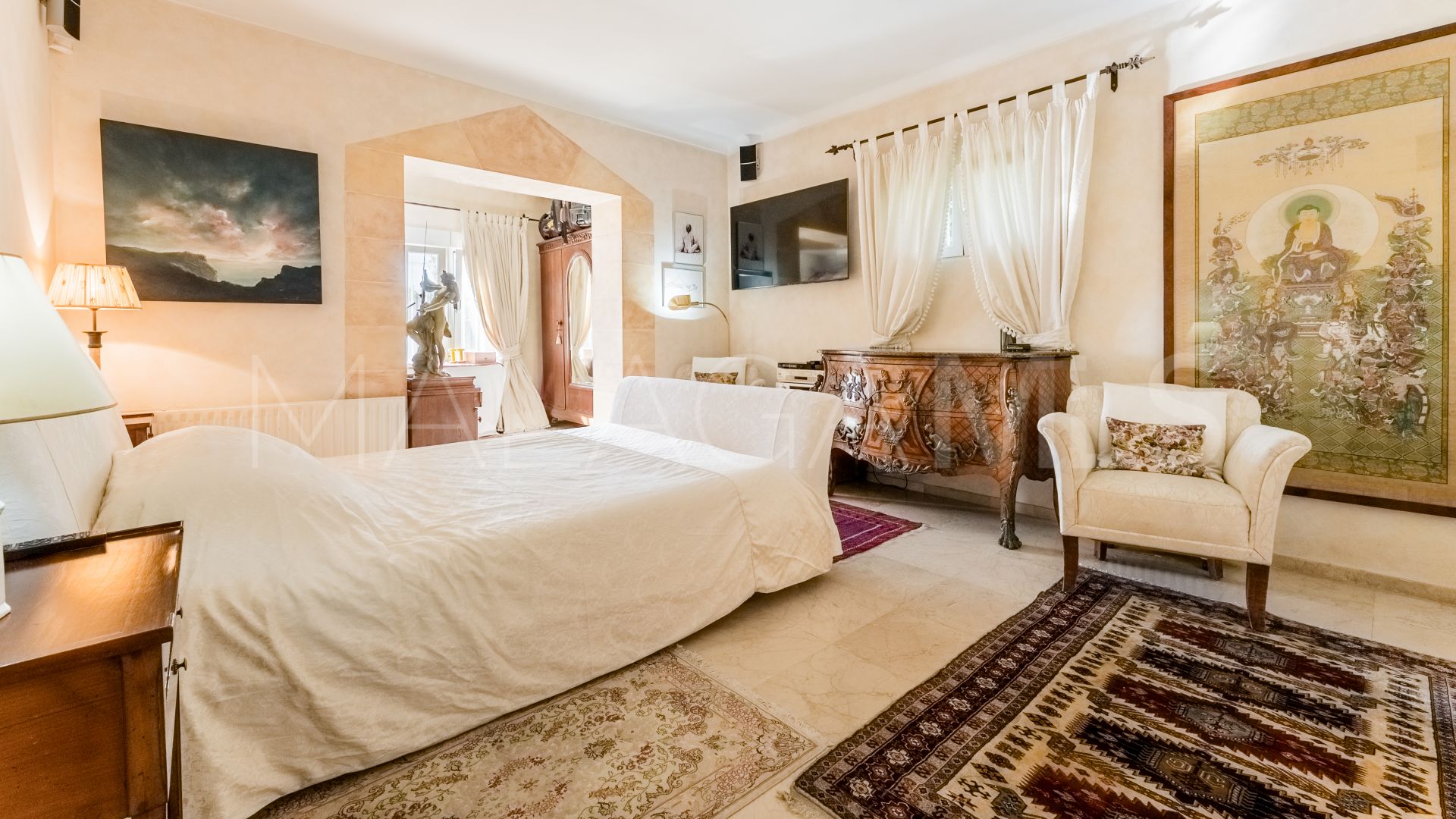 Villa for sale in Guadalmina Alta