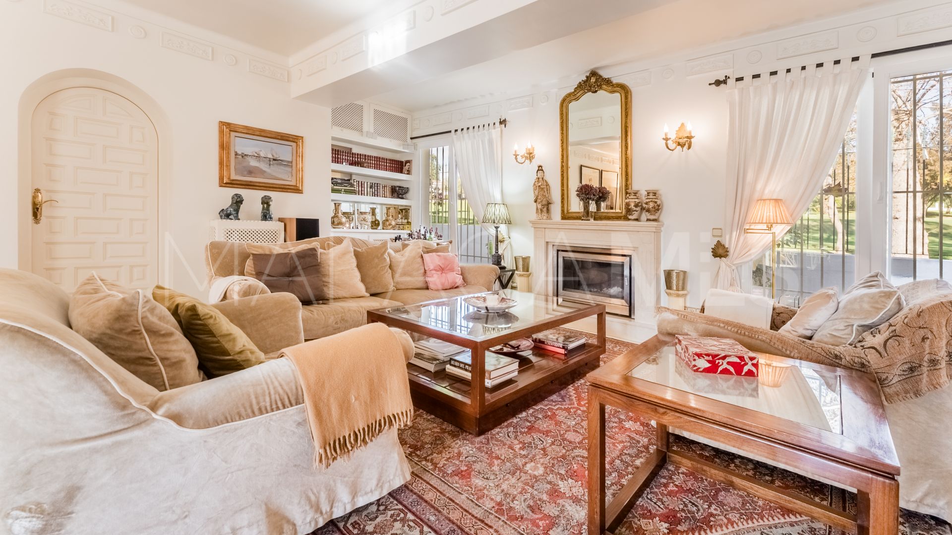 Villa for sale in Guadalmina Alta