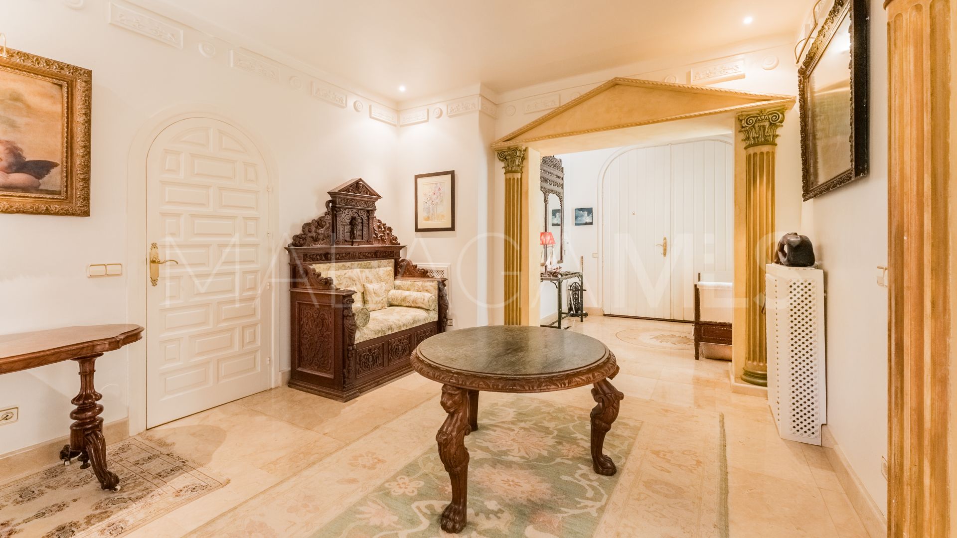 Villa for sale in Guadalmina Alta