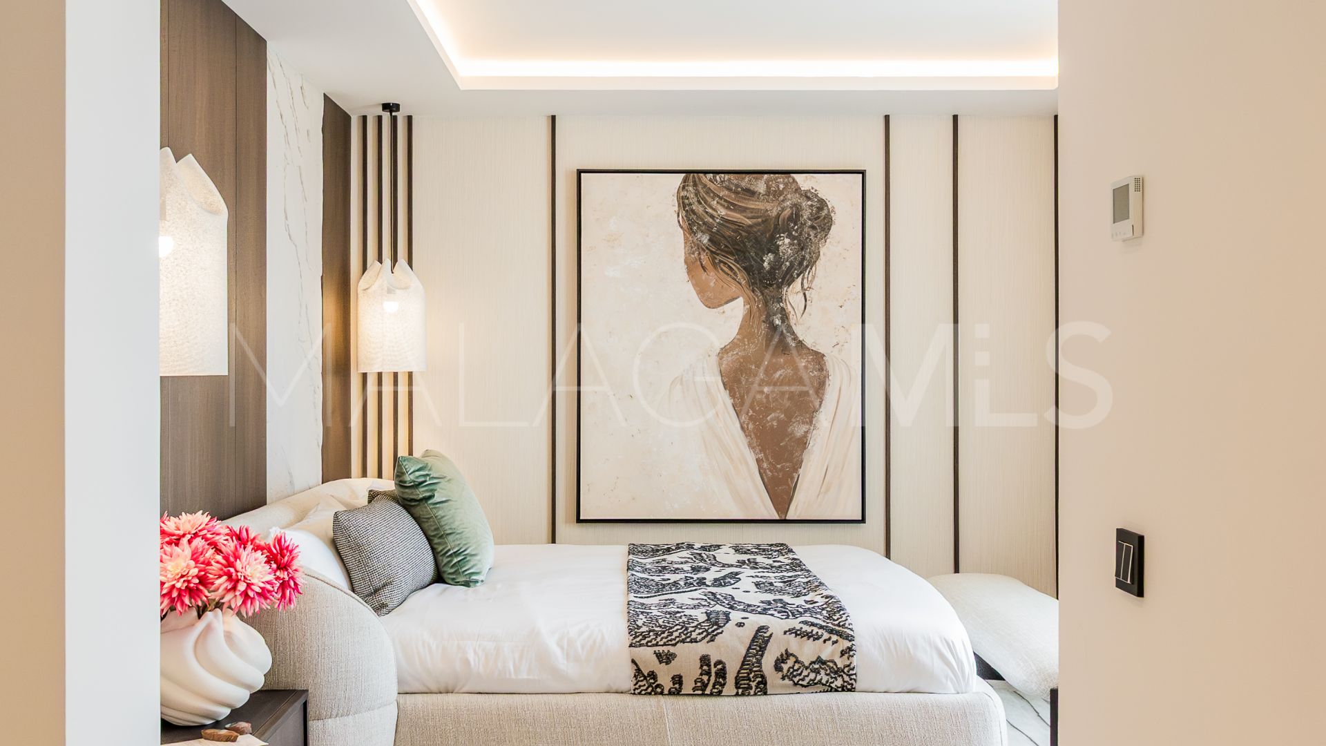 Buy villa in Nagüeles