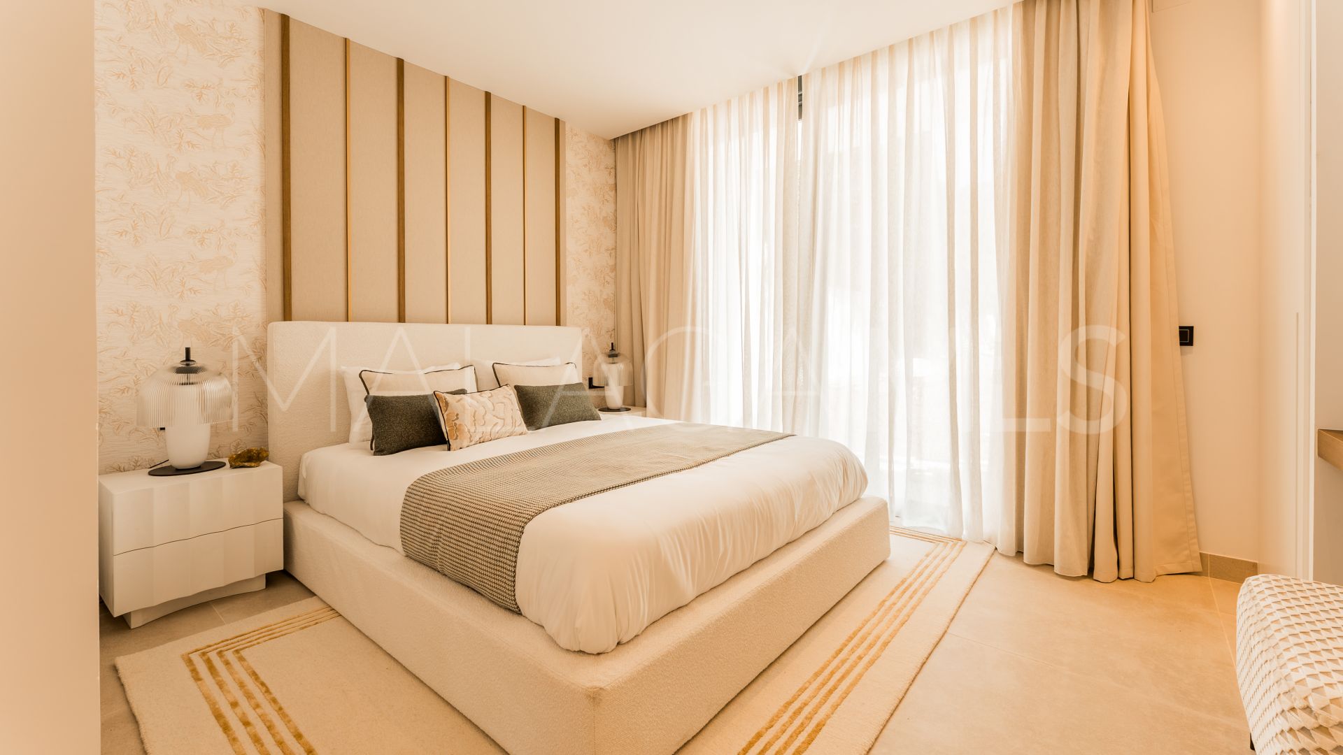 Buy villa in Nagüeles