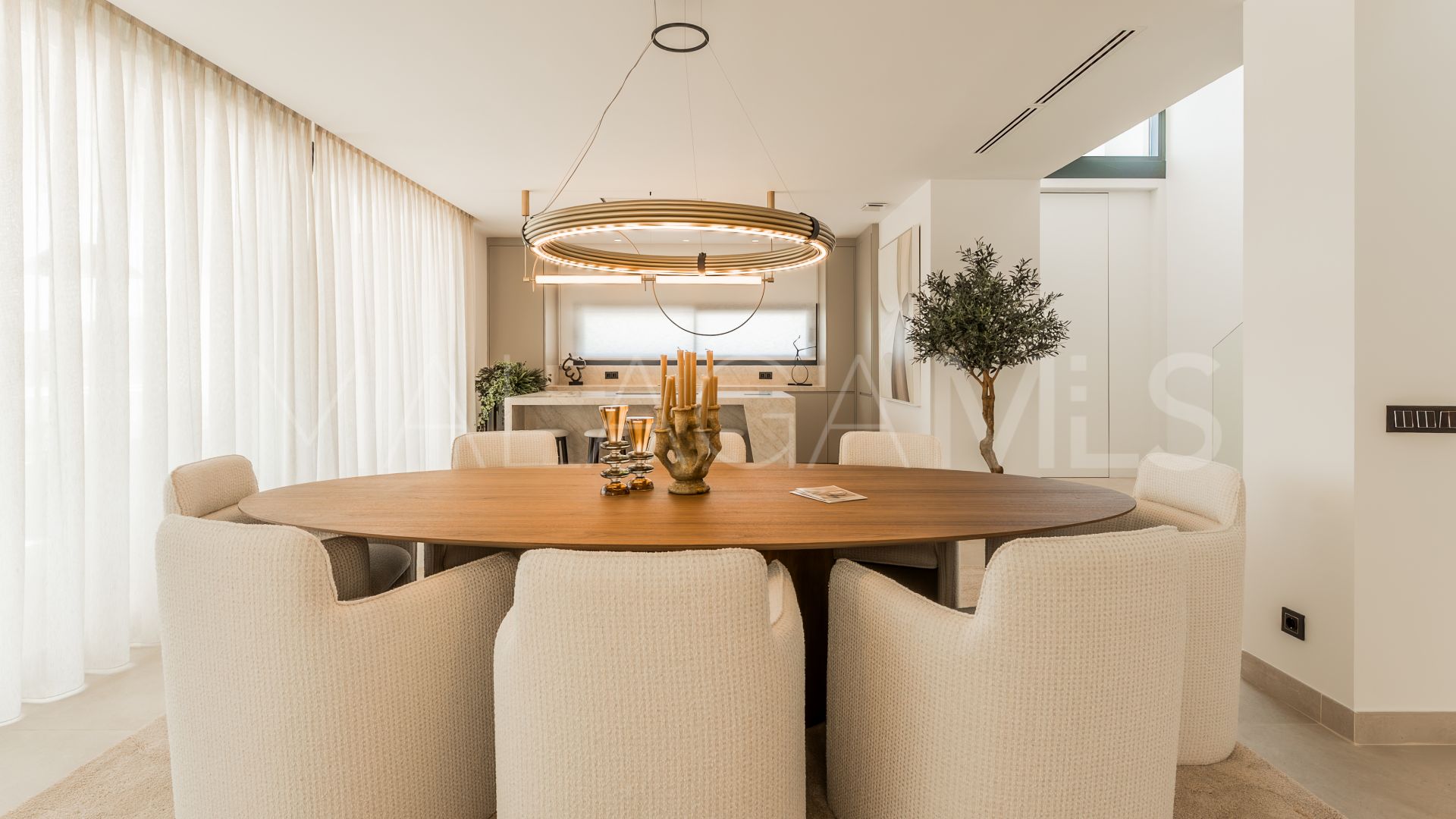 Buy villa in Nagüeles