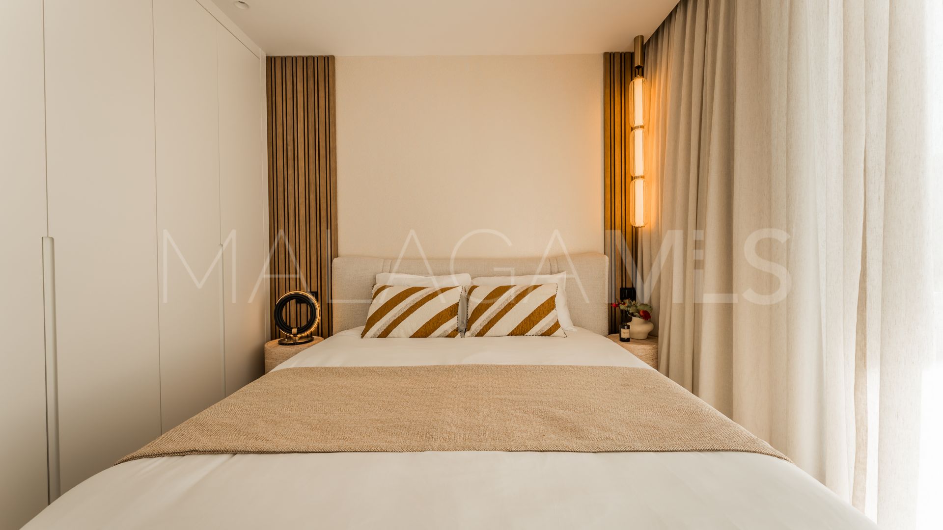 Buy villa in Nagüeles