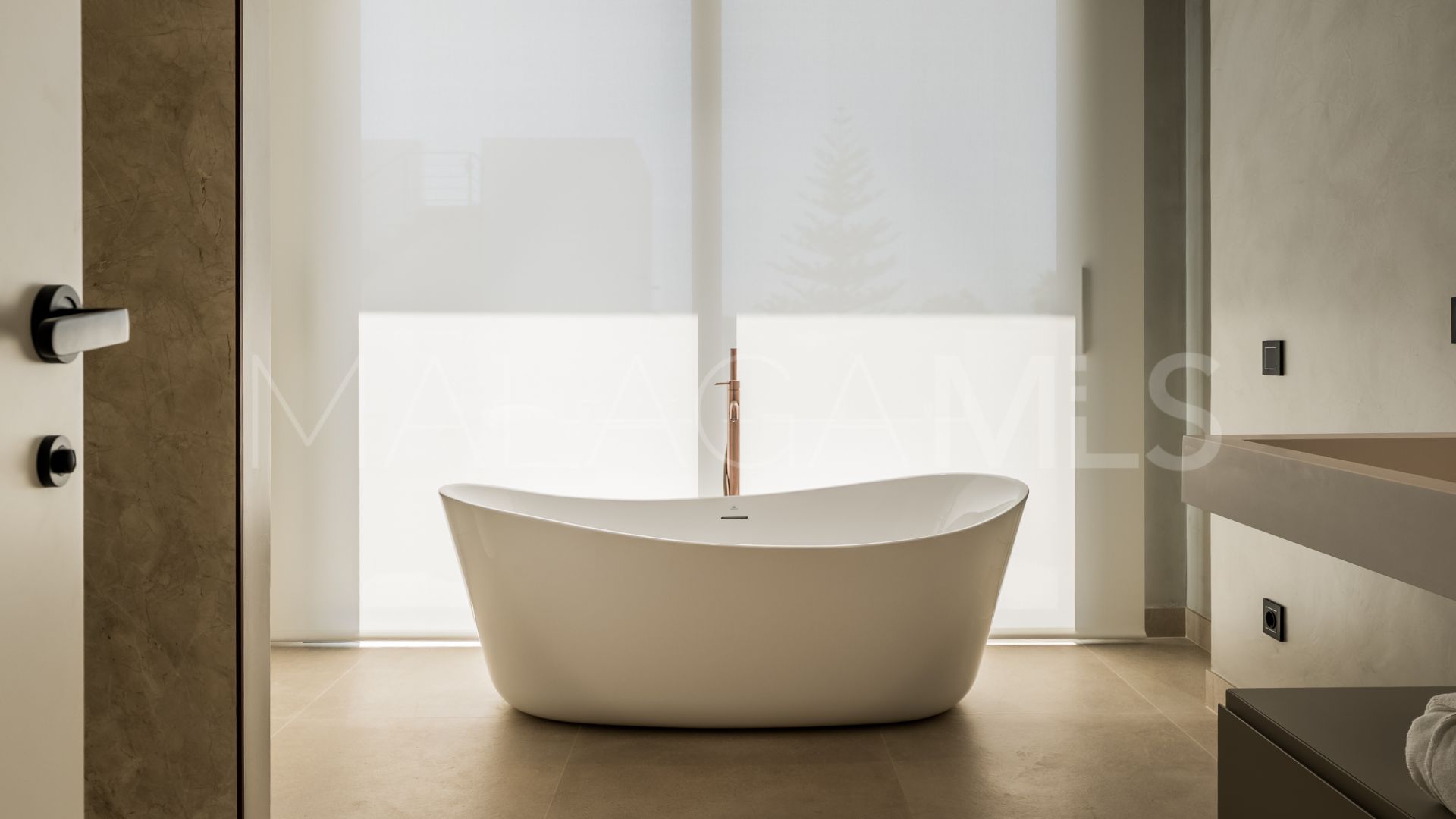 Buy villa in Nagüeles