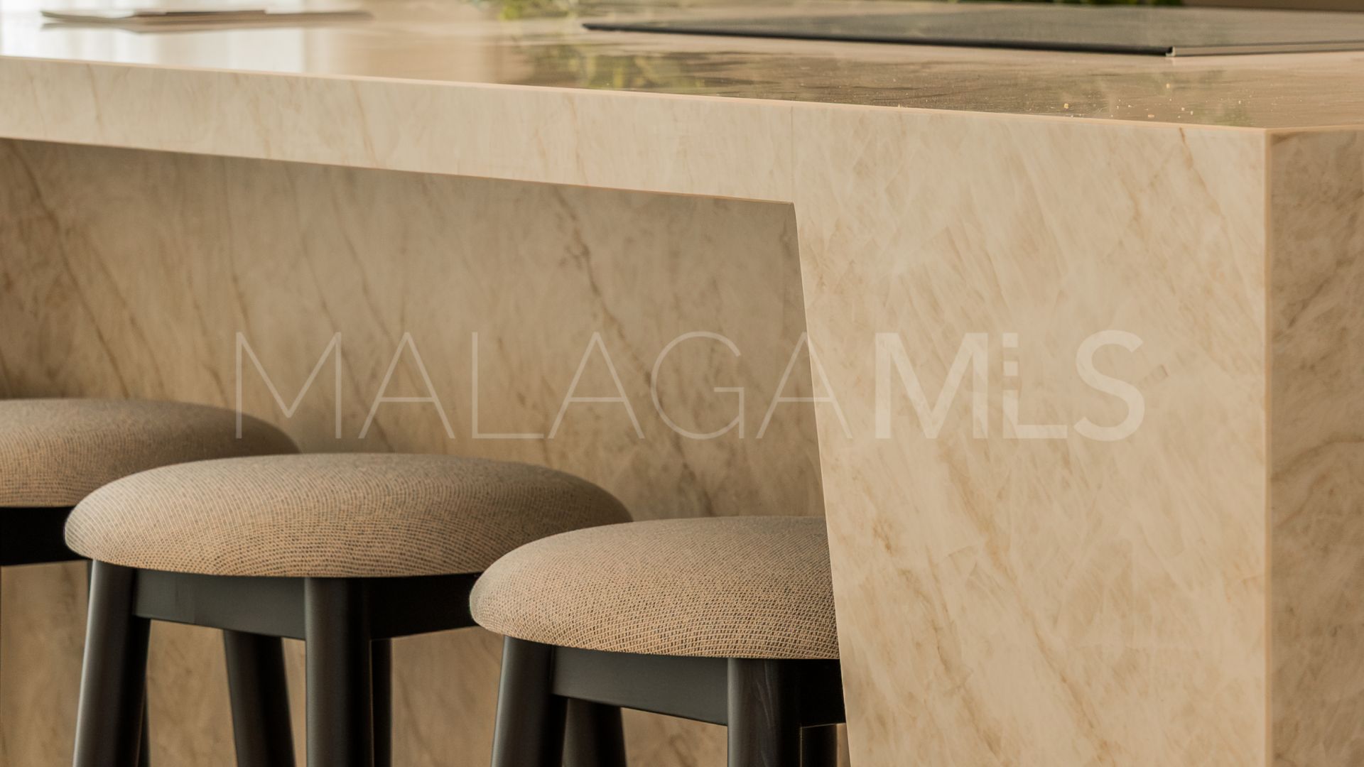 Buy villa in Nagüeles