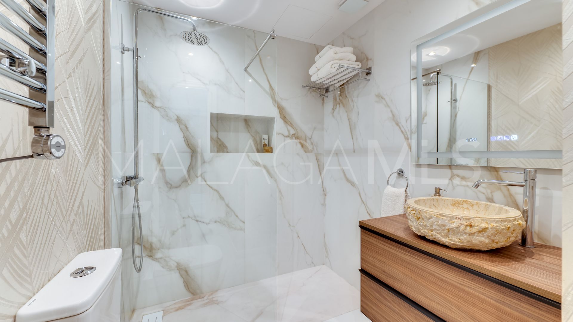 Duplex in Nueva Andalucia for sale