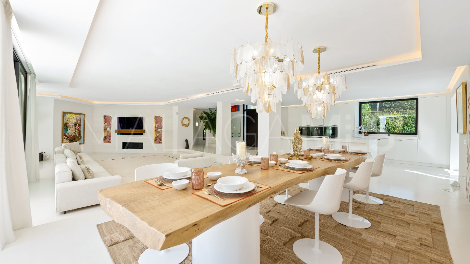 4 bedrooms Nueva Andalucia villa for sale