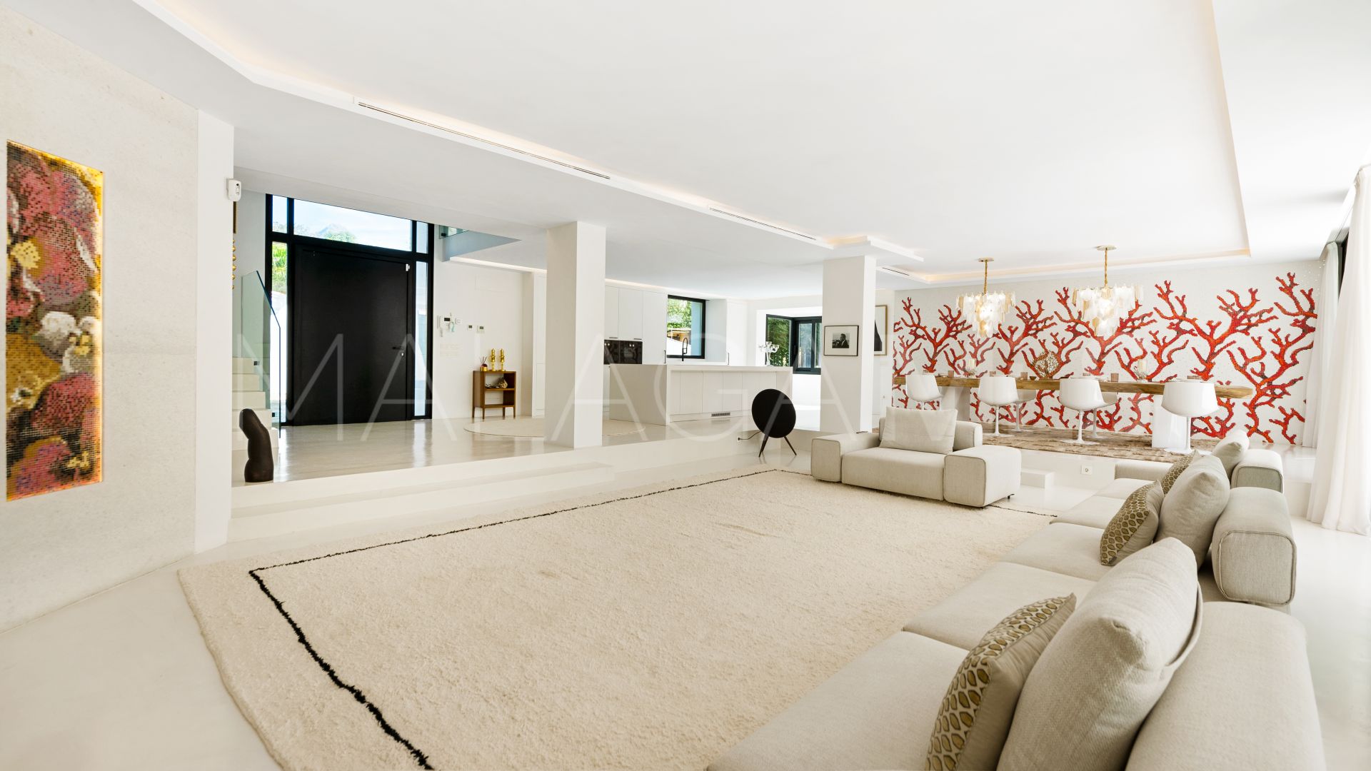4 bedrooms Nueva Andalucia villa for sale