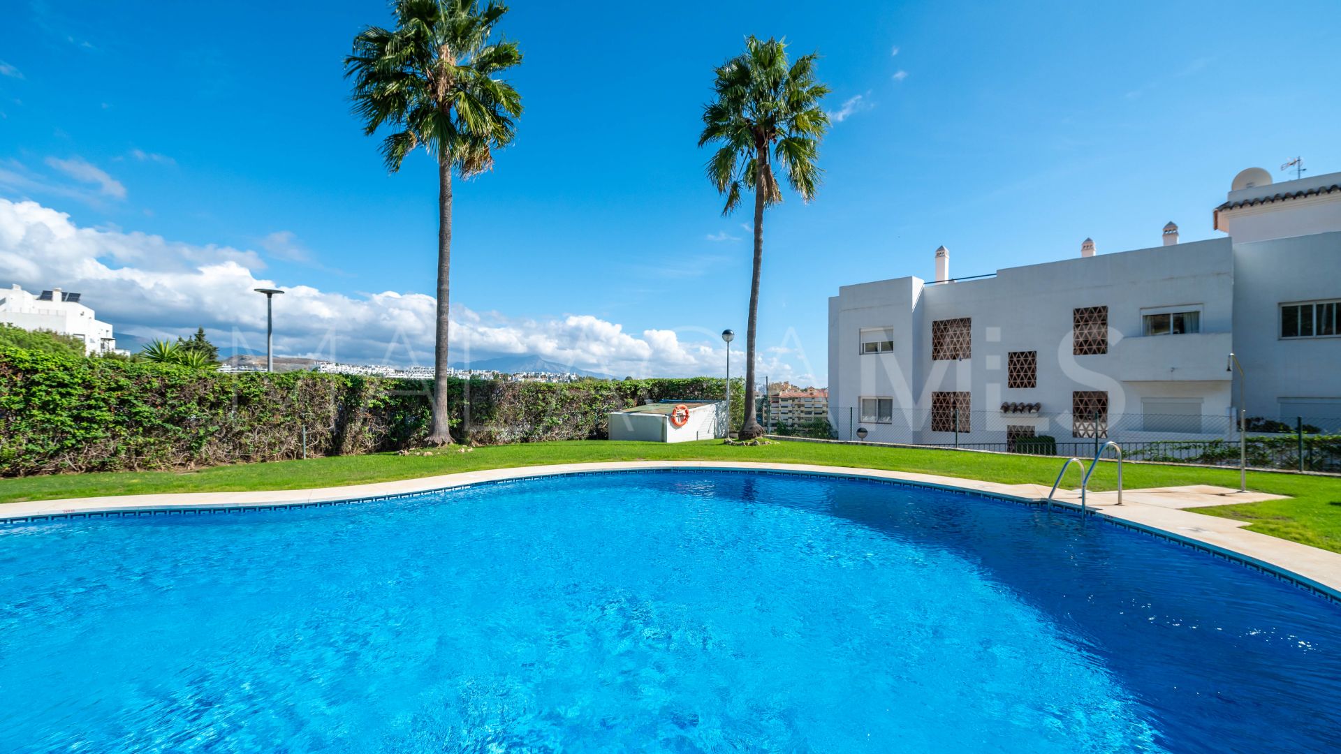 Appartement rez de chaussée for sale in Estepona