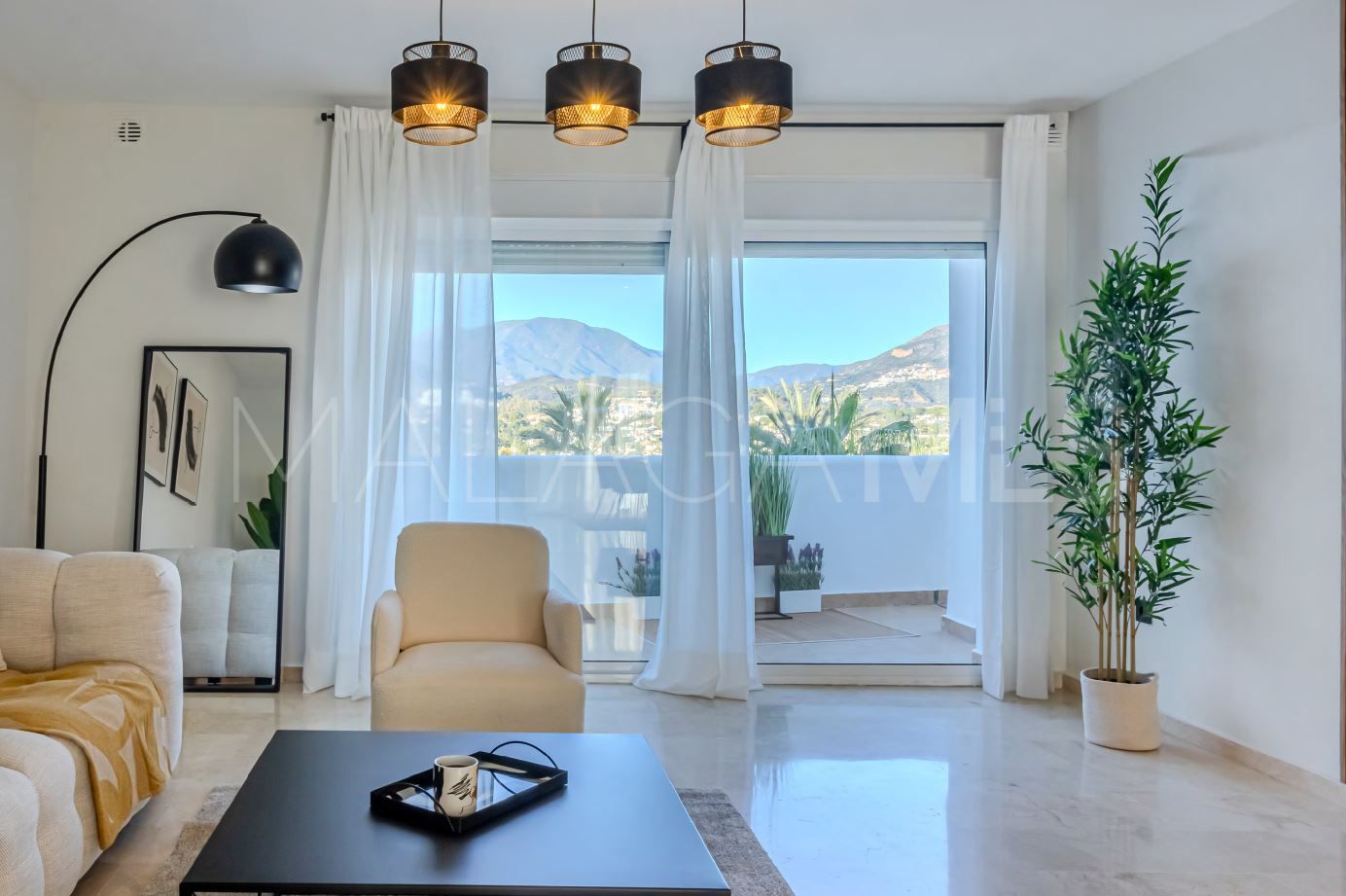 Apartamento for sale with 2 bedrooms in Nueva Andalucia