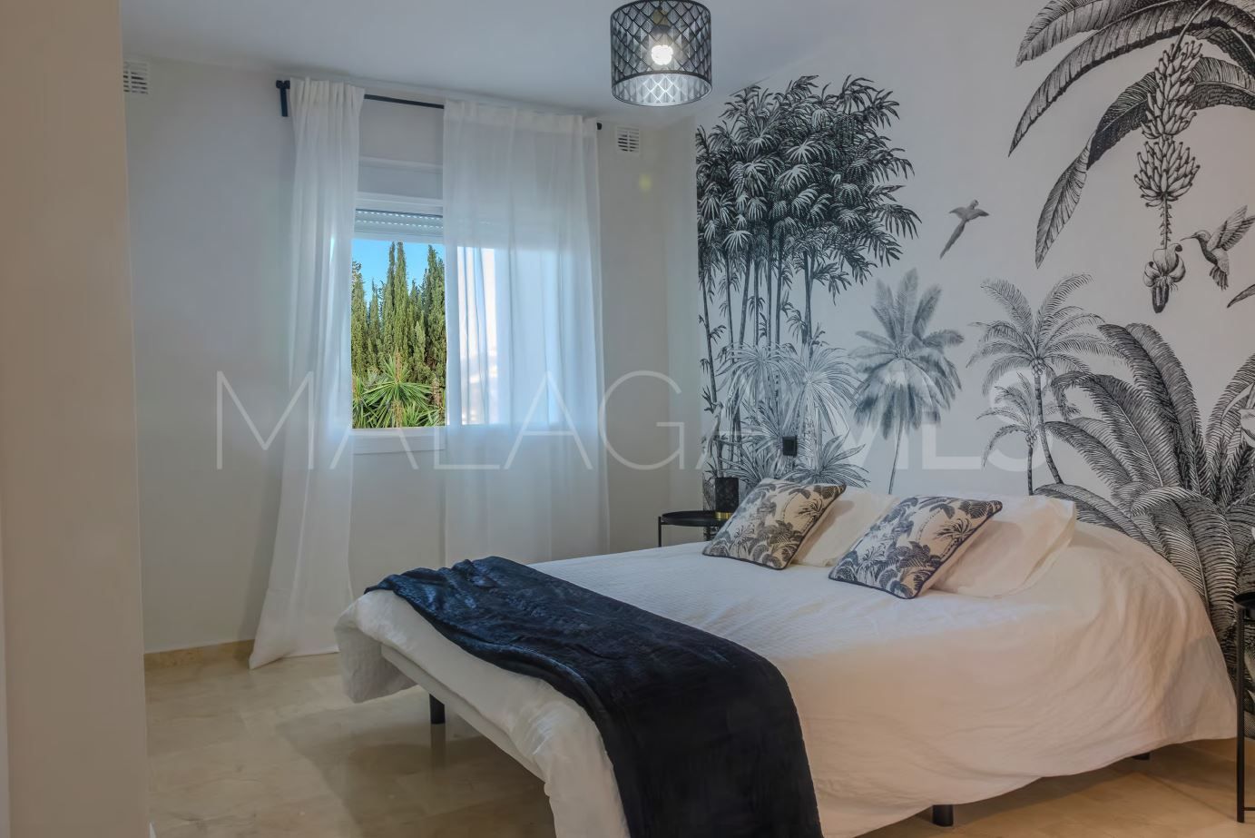 Apartamento for sale with 2 bedrooms in Nueva Andalucia