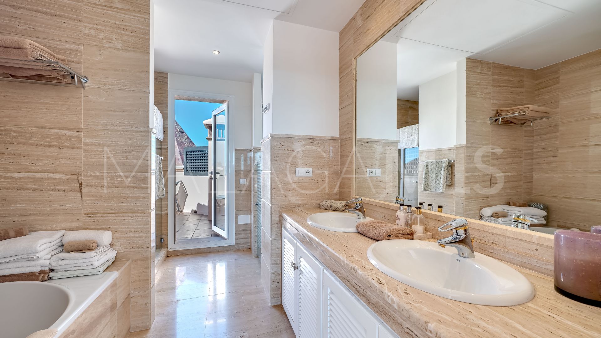 Appartement terrasse for sale in Albatross Hill