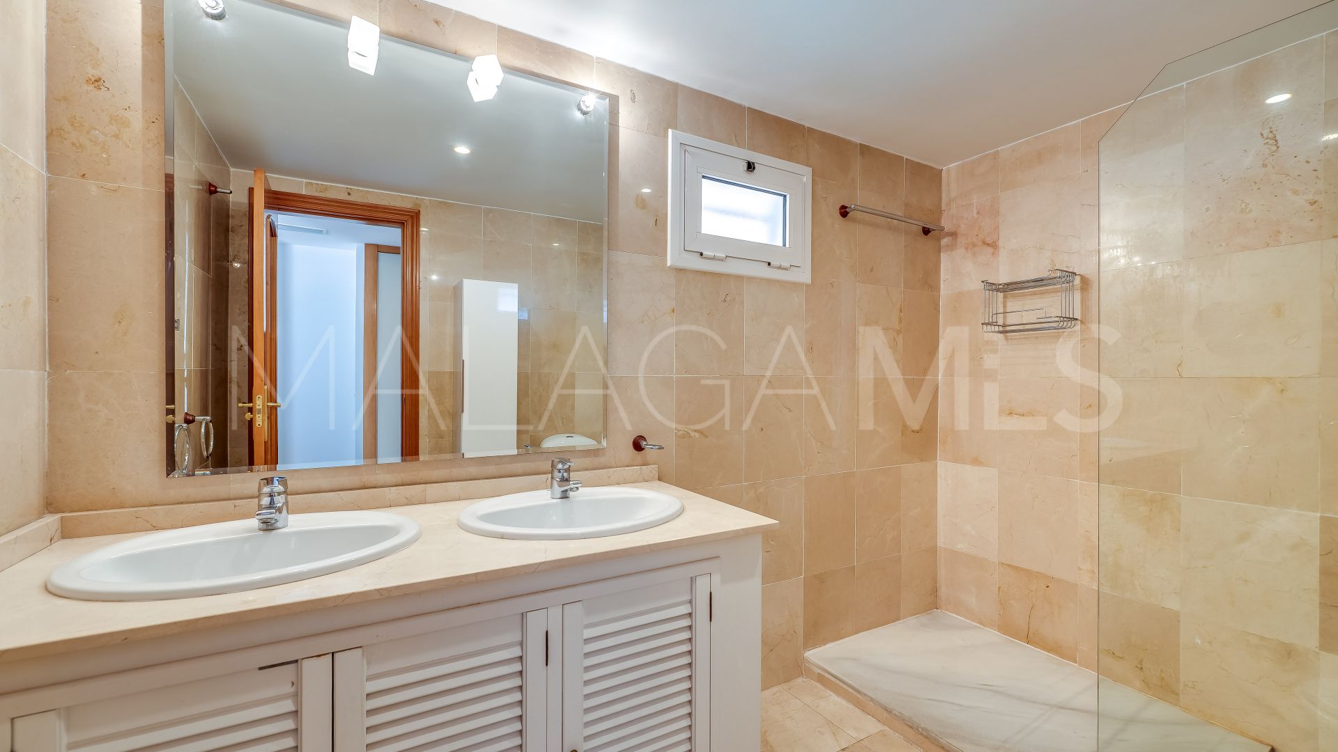 Duplex penthouse for sale in Campos de Guadalmina