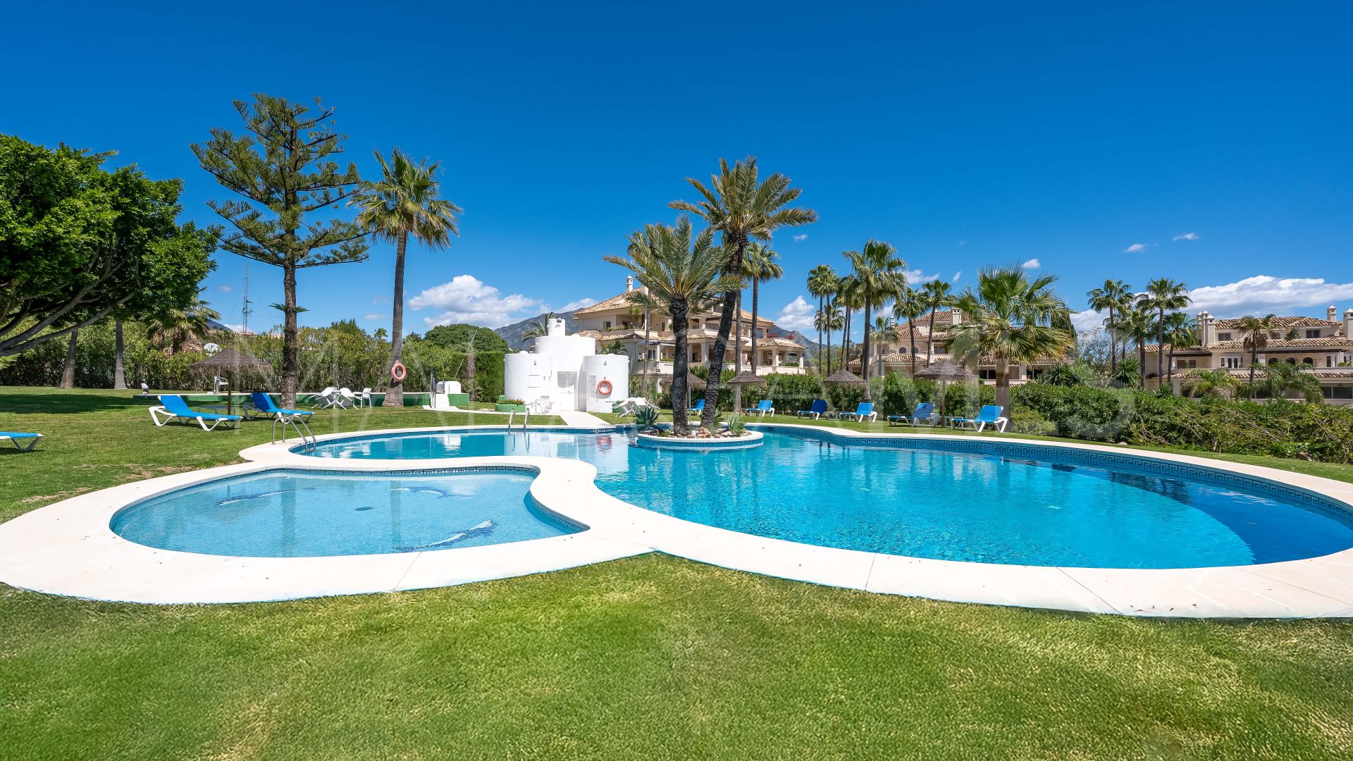 Country Club Las Brisas apartment for sale