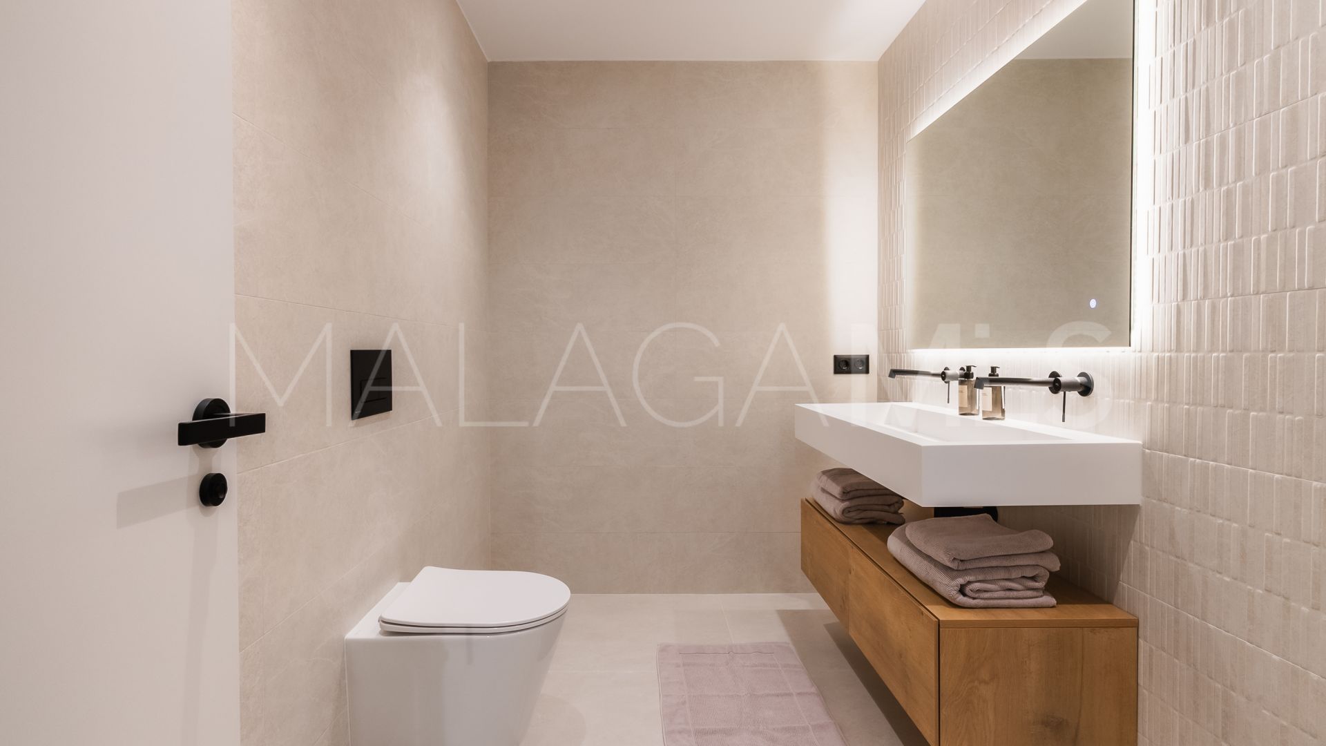 Country Club Las Brisas apartment for sale