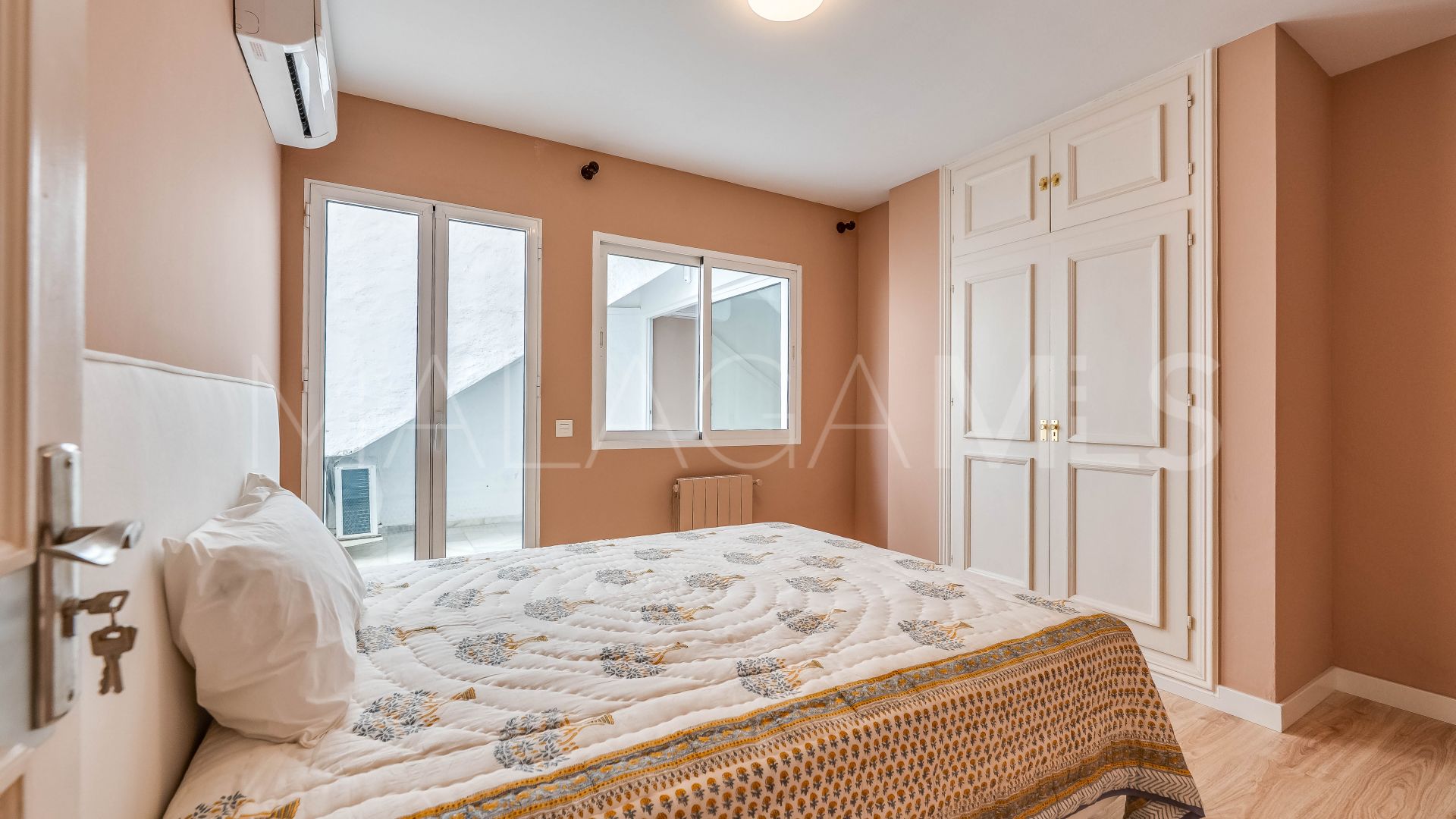 Se vende adosado de 5 bedrooms in Nueva Andalucia