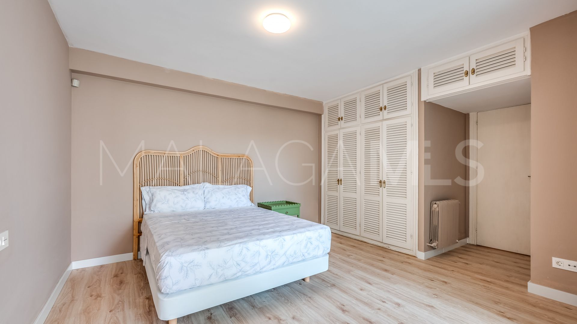Se vende adosado de 5 bedrooms in Nueva Andalucia