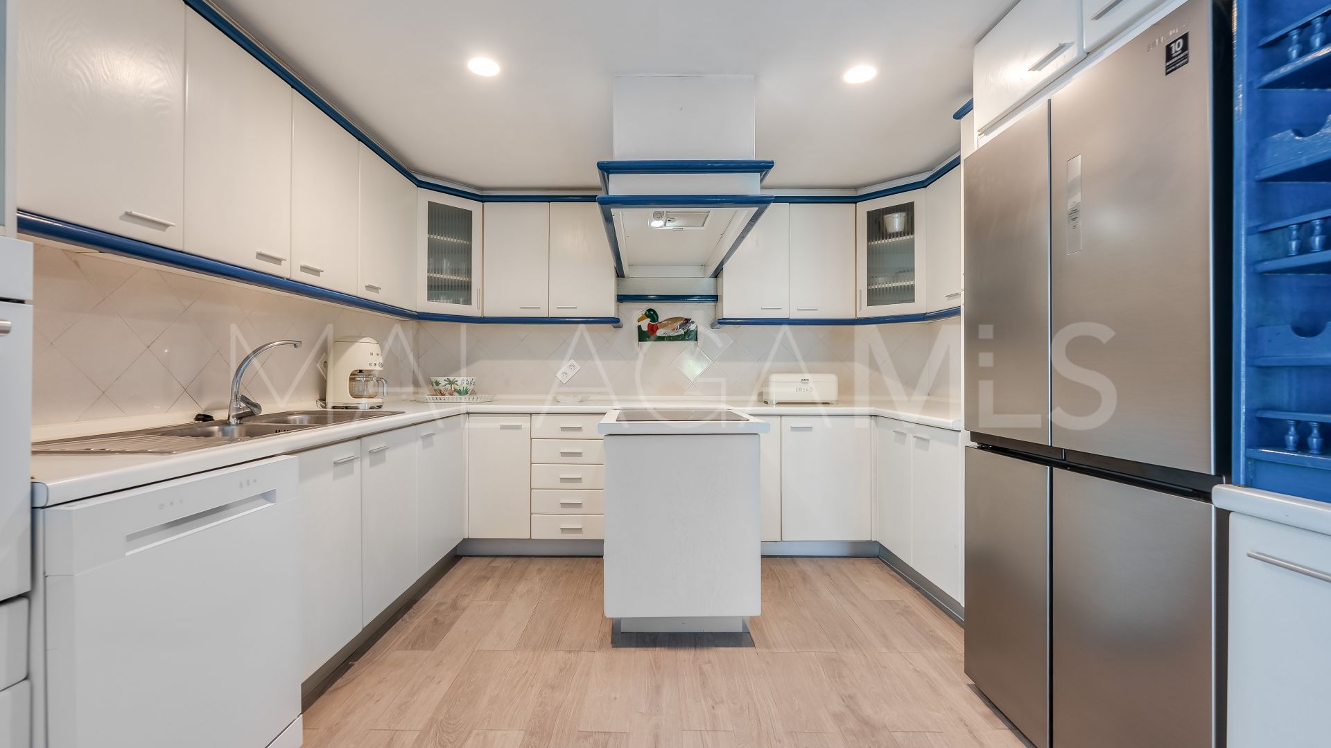Se vende adosado de 5 bedrooms in Nueva Andalucia