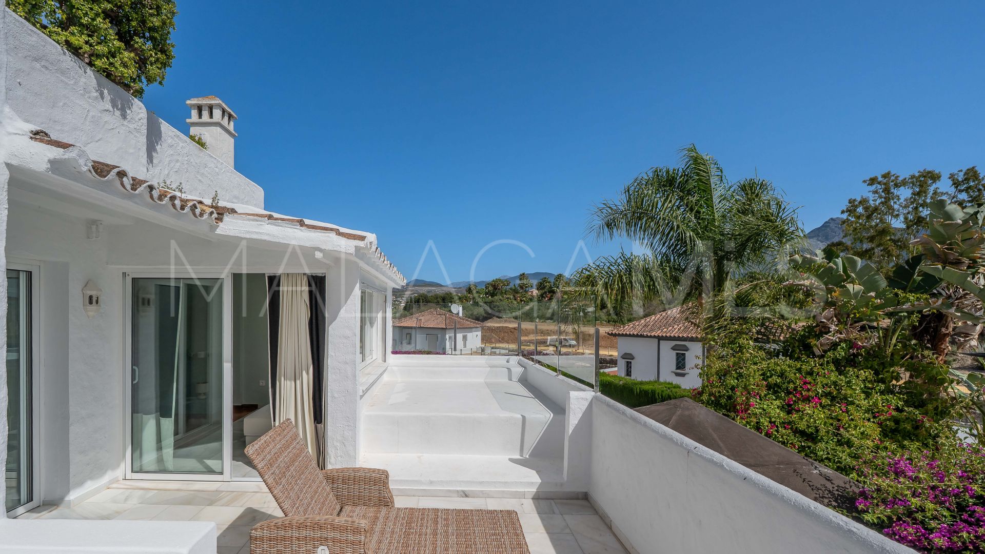 Se vende adosado de 5 bedrooms in Nueva Andalucia