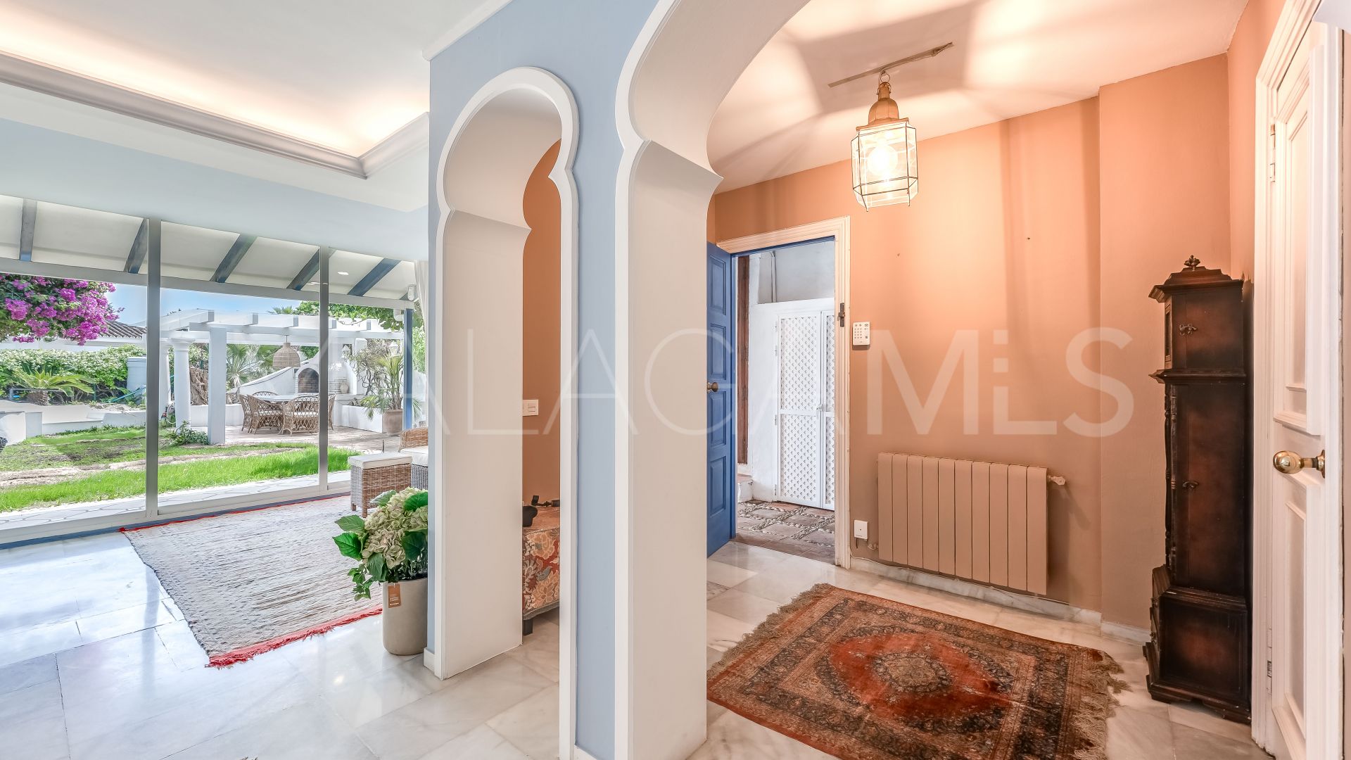 Se vende adosado de 5 bedrooms in Nueva Andalucia