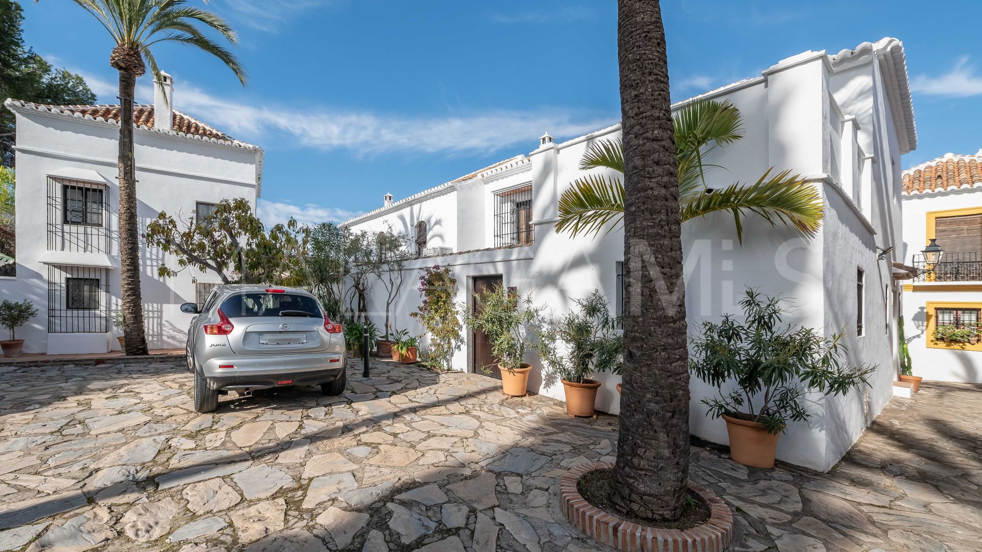 Reihenhaus for sale in Las Lomas del Marbella Club