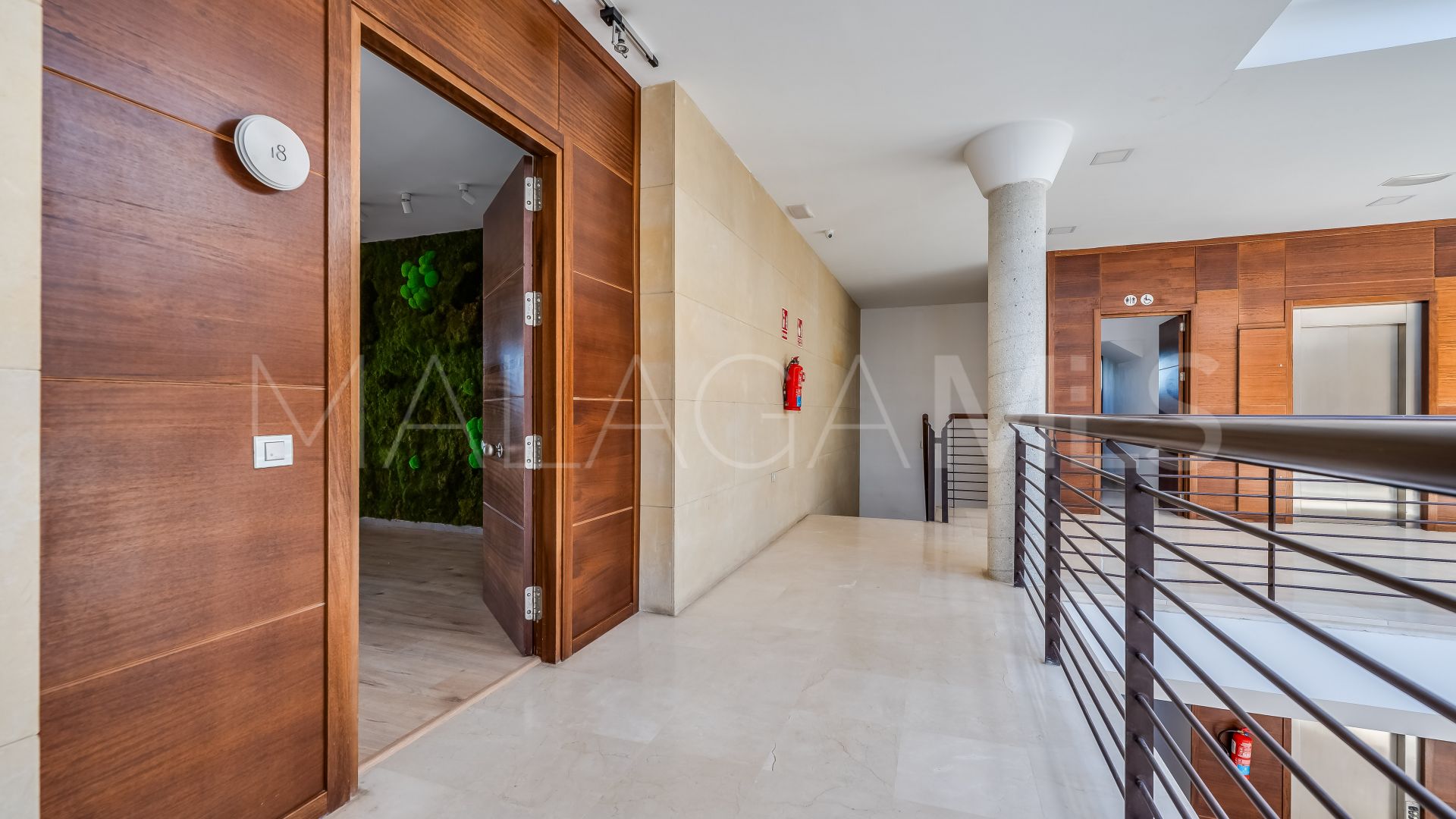 Bureaux for sale in Sierra Blanca