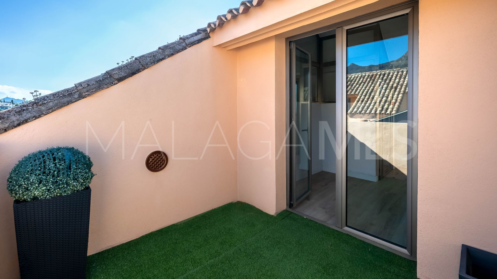 Bureaux for sale in Sierra Blanca