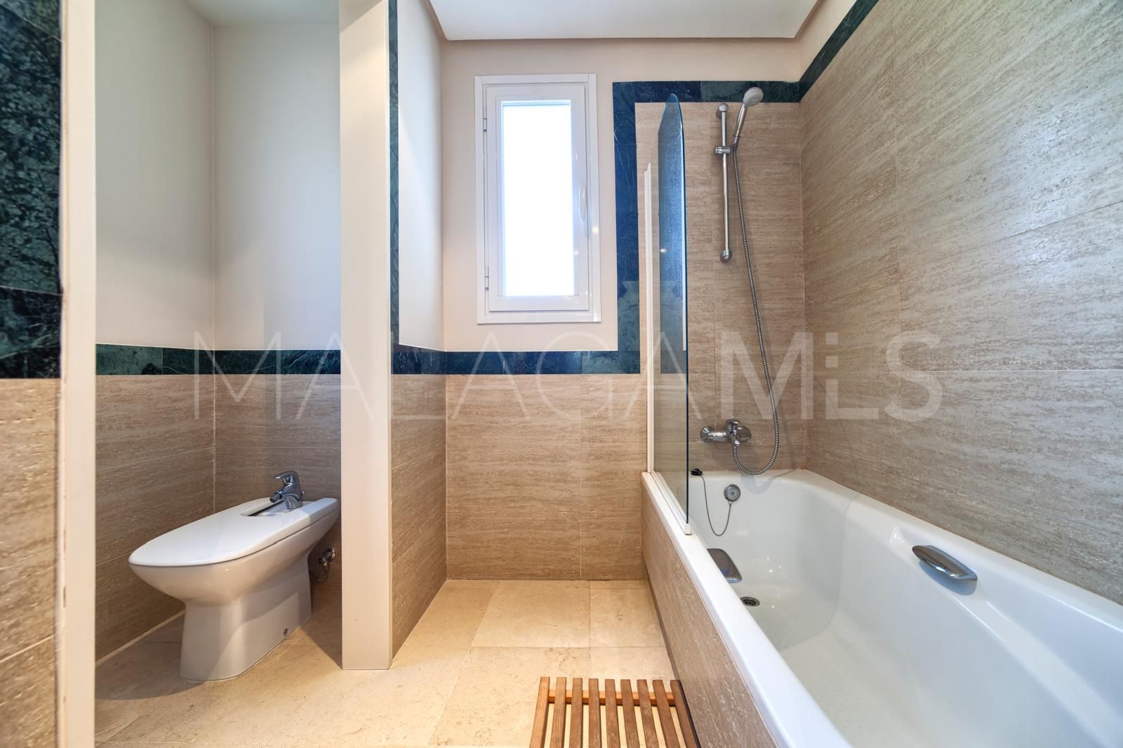 Altos de La Quinta, apartamento for sale de 3 bedrooms