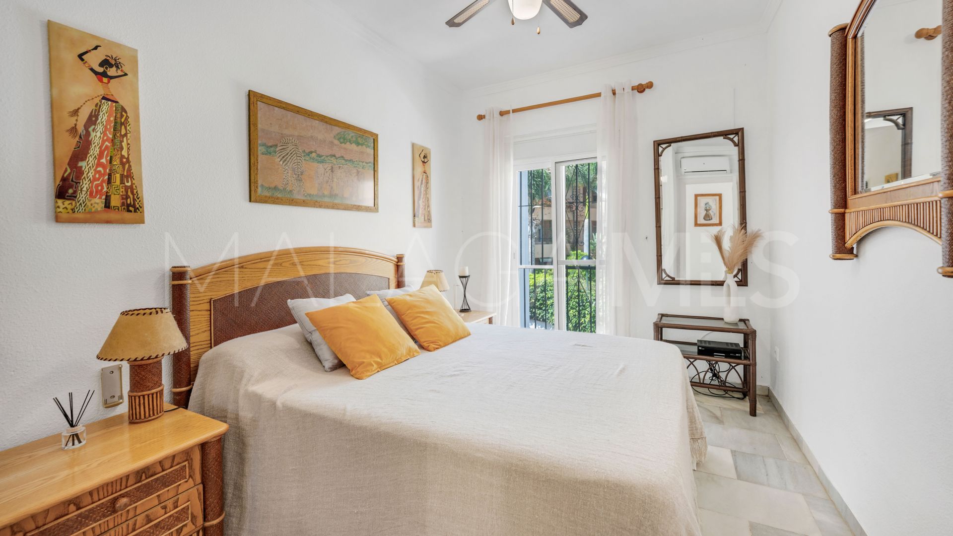 Adosado with 4 bedrooms a la venta in El Rosario