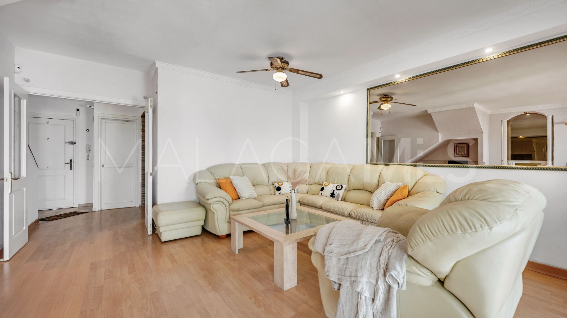 Adosado with 4 bedrooms a la venta in El Rosario