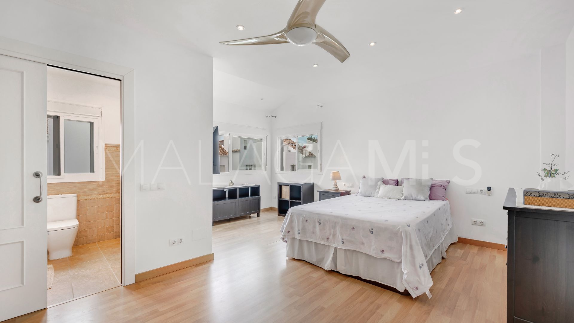 For sale El Rosario 3 bedrooms town house