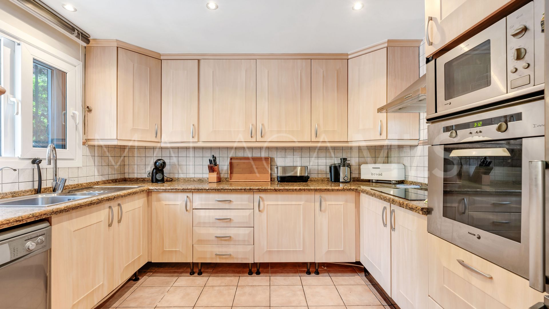 For sale El Rosario 3 bedrooms town house