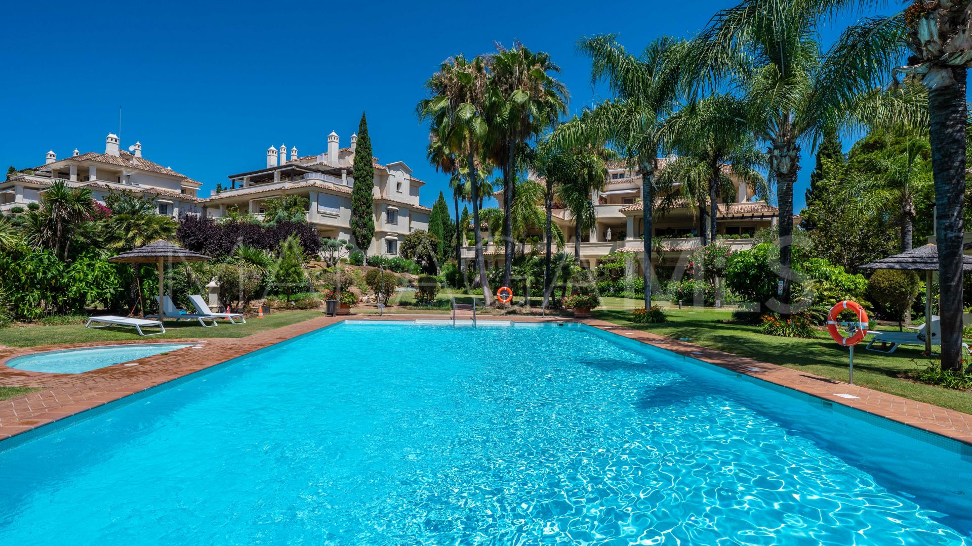 Appartement for sale in Las Alamandas